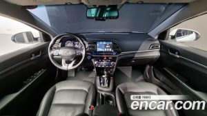 Hyundai AVANTE 1.6 2020 года из Южной Кореи