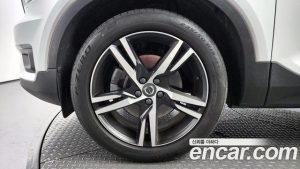 Volvo XC40 B4 R-디자인 2021 года из Южной Кореи