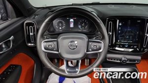 Volvo XC40 B4 R-디자인 2021 года из Южной Кореи