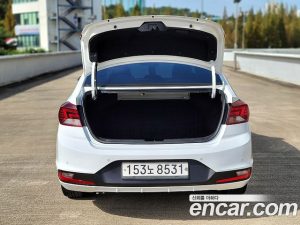 Hyundai AVANTE 1.6 2020 года из Южной Кореи