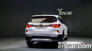 Kia Seltos Бензин 1.6 Turbo 2WD 2022 года из Южной Кореи
