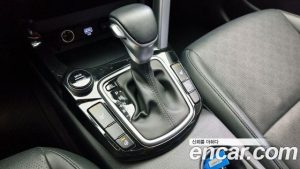 Kia Seltos Бензин 1.6 Turbo 2WD 2022 года из Южной Кореи