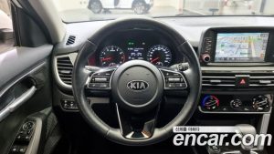 Kia Seltos Бензин 1.6 Turbo 2WD 2022 года из Южной Кореи