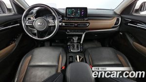 Kia Seltos Бензин 1.6 Turbo 4WD 2020 года из Южной Кореи