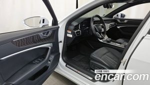 Audi A6 45 TFSI Premium 2021 года из Южной Кореи