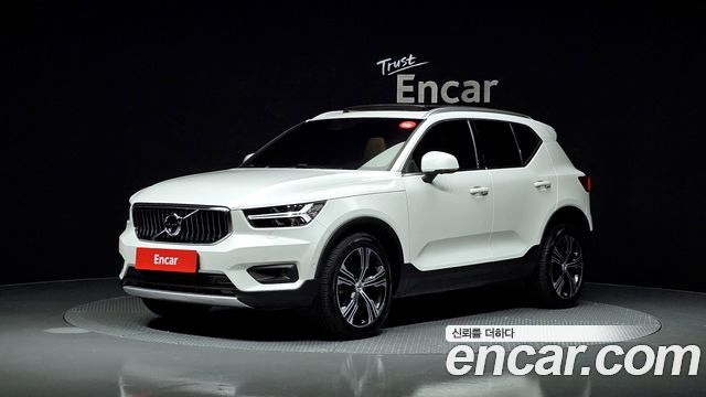 Volvo XC40 B4 Inscription 2021 года из Кореи