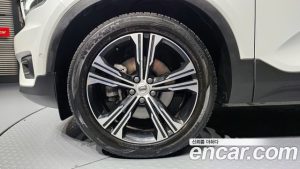 Volvo XC40 B4 Inscription 2021 года из Южной Кореи
