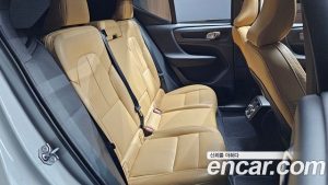 Volvo XC40 B4 Inscription 2021 года из Южной Кореи