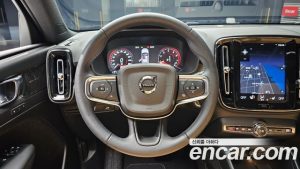 Volvo XC40 B4 Inscription 2021 года из Южной Кореи