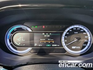 Kia Niro 1.6 HEV 2020 года из Южной Кореи
