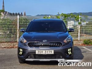 Kia Niro 1.6 HEV 2020 года из Южной Кореи
