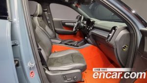 Volvo XC40 T4 R-디자인 2020 года из Южной Кореи