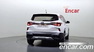 Kia Seltos Бензин 1.6 Turbo 2WD 2022 года из Южной Кореи