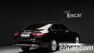 Mercedes-Benz E-Class E250 Exclusive 2021 года из Южной Кореи