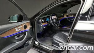 Mercedes-Benz E-Class E250 Exclusive 2021 года из Южной Кореи