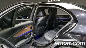 Mercedes-Benz E-Class E250 Exclusive 2021 года из Южной Кореи