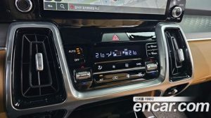 Kia Sorento Дизель 2.2 2WD 2022 года из Южной Кореи