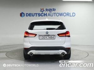 BMW X1 xDrive 20i xLine 2021 года из Южной Кореи