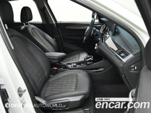 BMW X1 xDrive 20i xLine 2021 года из Южной Кореи