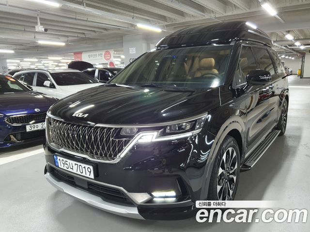 Kia Carnival Бензин 7-Seater HI-Limousine 2023 года из Кореи
