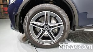 Mercedes-Benz GLC-Class GLC300e 4MATIC Coupe 2021 года из Южной Кореи
