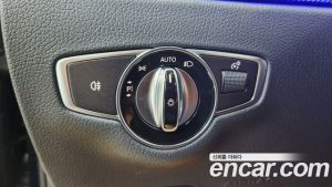 Mercedes-Benz CLS-Class CLS300d 4MATIC 2023 года из Южной Кореи