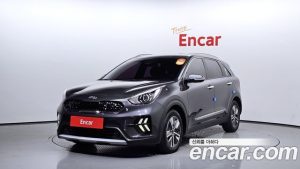 Kia Niro 1.6 HEV 2020 года из Южной Кореи