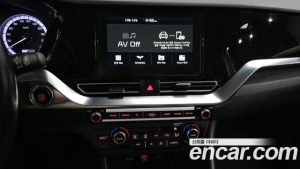Kia Niro 1.6 HEV 2020 года из Южной Кореи