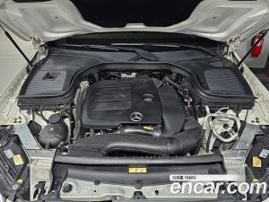 Mercedes-Benz GLC-Class GLC300 4MATIC Premium 2020 года из Южной Кореи