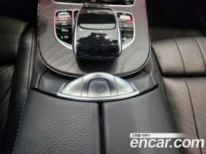 Mercedes-Benz E-Class E220d Cabriolet 2020 года из Южной Кореи
