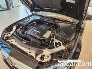 Mercedes-Benz E-Class E300 4MATIC AMG Line 2020 года из Южной Кореи