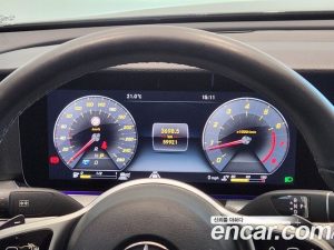 Mercedes-Benz E-Class E300 4MATIC AMG Line 2020 года из Южной Кореи