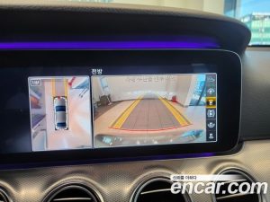 Mercedes-Benz E-Class E300 4MATIC AMG Line 2020 года из Южной Кореи
