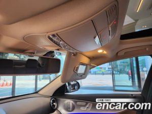 Mercedes-Benz E-Class E300 4MATIC AMG Line 2020 года из Южной Кореи