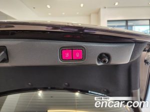 Mercedes-Benz E-Class E300 4MATIC AMG Line 2020 года из Южной Кореи
