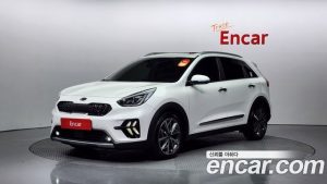 Kia Niro 1.6 HEV 2020 года из Южной Кореи