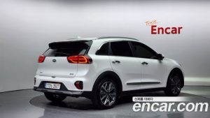 Kia Niro 1.6 HEV 2020 года из Южной Кореи