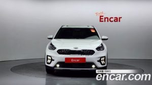 Kia Niro 1.6 HEV 2020 года из Южной Кореи