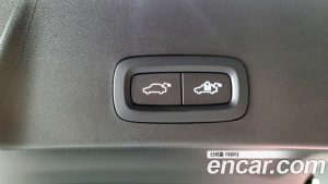 Volvo XC40 B4 R-디자인 2021 года из Южной Кореи