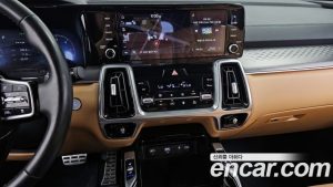 Kia Sorento Дизель 2.2 2WD 2021 года из Южной Кореи