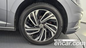 Volkswagen Jetta 1.4 TSI Prestige 2021 года из Южной Кореи