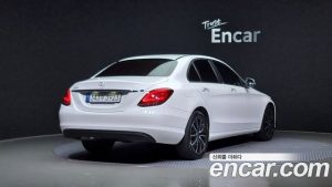 Mercedes-Benz C-Class C200 2020 года из Южной Кореи