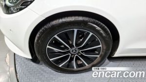 Mercedes-Benz C-Class C200 2020 года из Южной Кореи