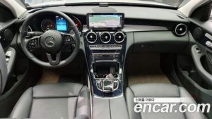 Mercedes-Benz C-Class C200 2020 года из Южной Кореи