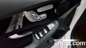 Mercedes-Benz C-Class C200 2020 года из Южной Кореи