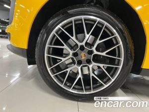 Porsche Macan 2.0 2021 года из Южной Кореи