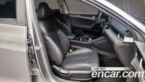 Kia K5 2.0 2020 года из Южной Кореи