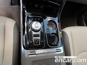 Kia Carnival Бензин 7-Seater HI-Limousine 2023 года из Южной Кореи