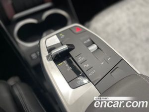 BMW X1 sDrive 18d M Sport 2023 года из Южной Кореи