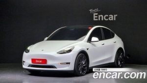 Tesla Model Y Performance 2021 года из Южной Кореи